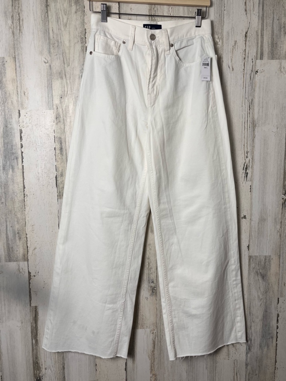 Gap  High Rise White Jeans Wide Leg; Raw Hem; 100% Cotton Denim 4/27 long